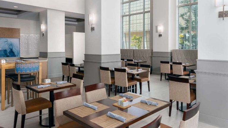 Hilton Garden Inn Charlotte Uptown
