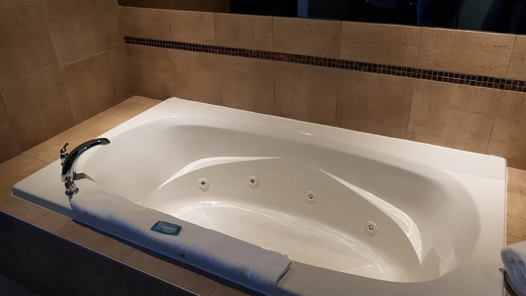 Holiday Inn Express & Suites Woodstock South, an IHG Hotel