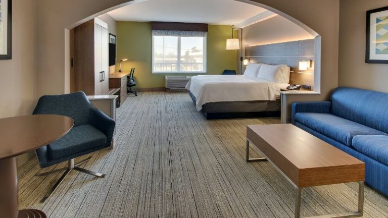 Holiday Inn Express & Suites Columbus – Ft Benning Maingate By IHG