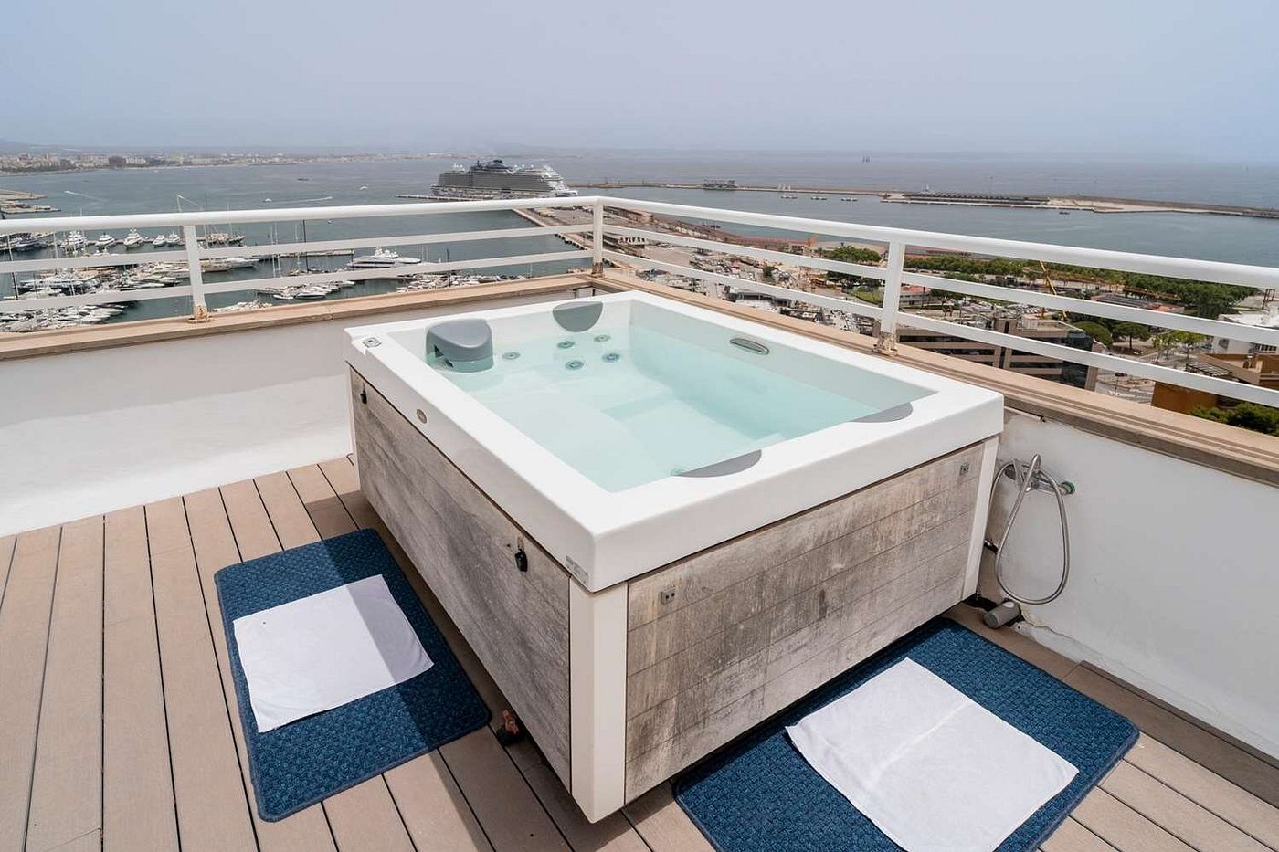 Hotel Amic Horizonte, habitación con jacuzzi privado