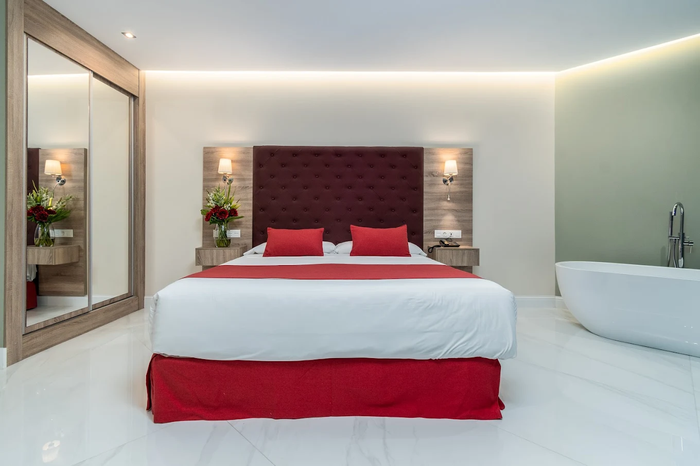 Hotel Los Arcos, habitación con jacuzzi privado