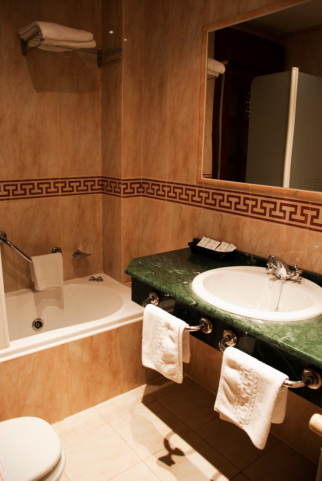 Hotel Restaurante Rural Tierra de Lobos, habitación con jacuzzi privado