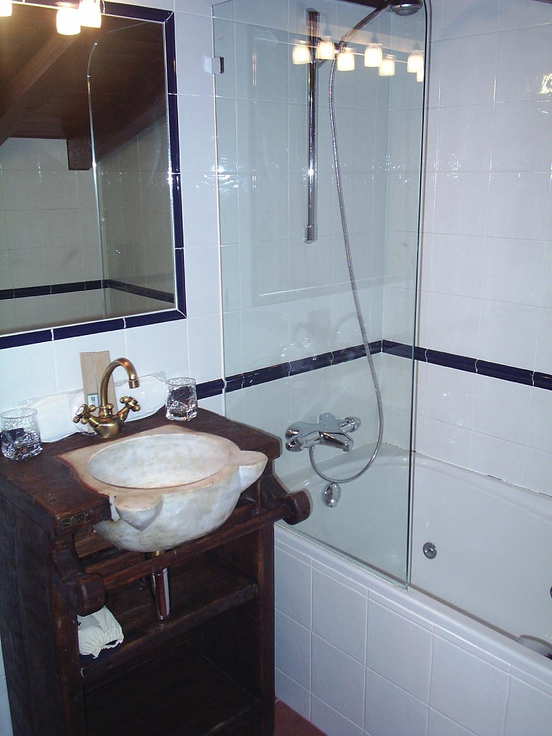 Hotel Rural Mañe, habitación con jacuzzi privado