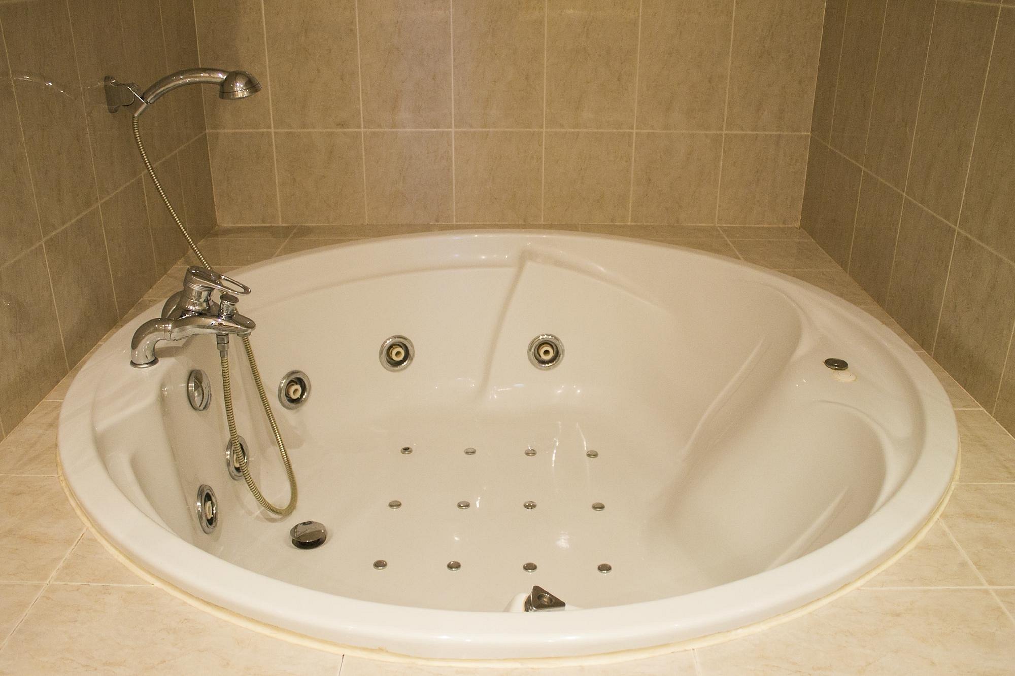 Hotel Seminario Bilbao, habitación con jacuzzi privado