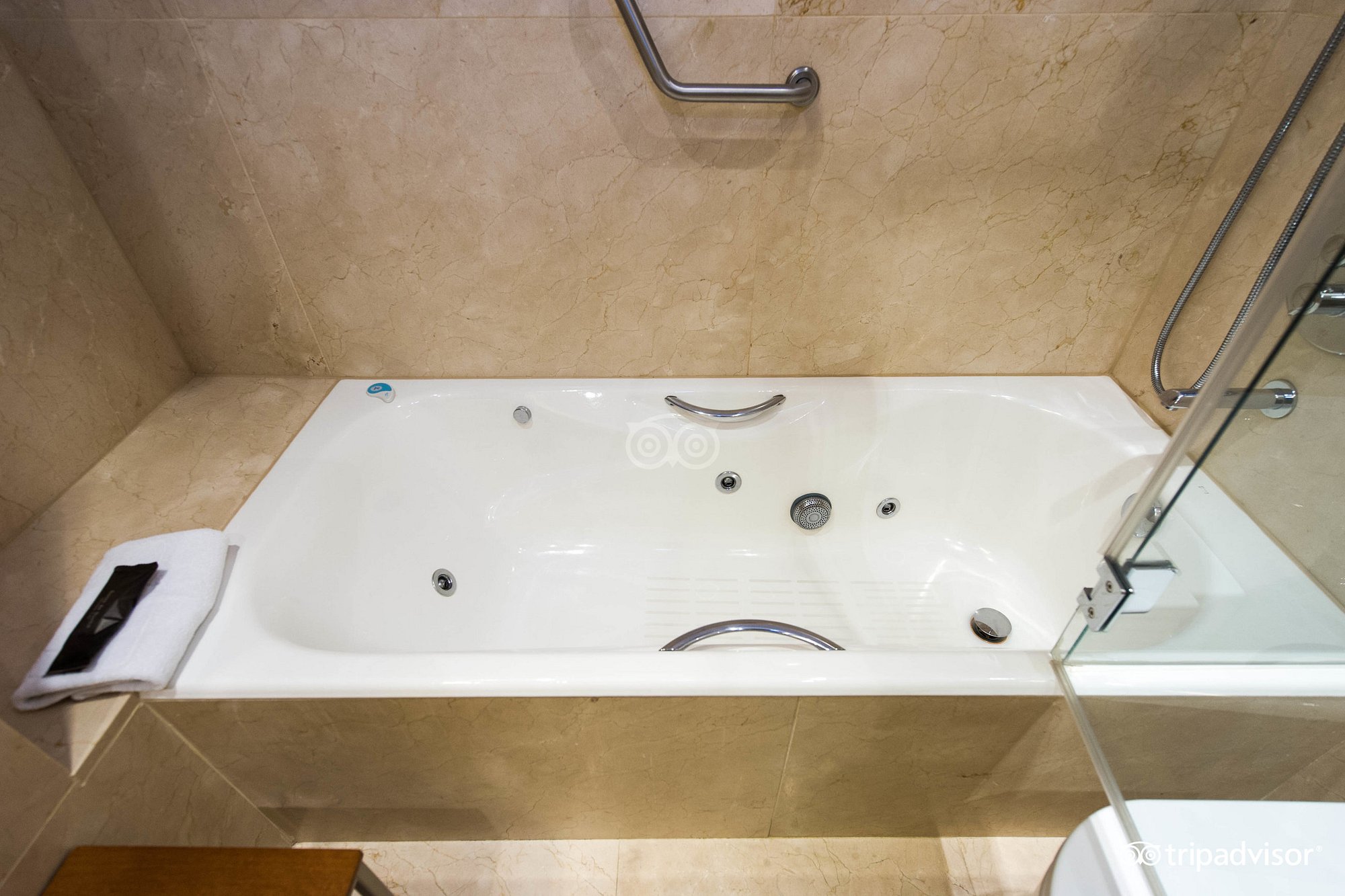 Hotel Zinema7, habitación con jacuzzi privado