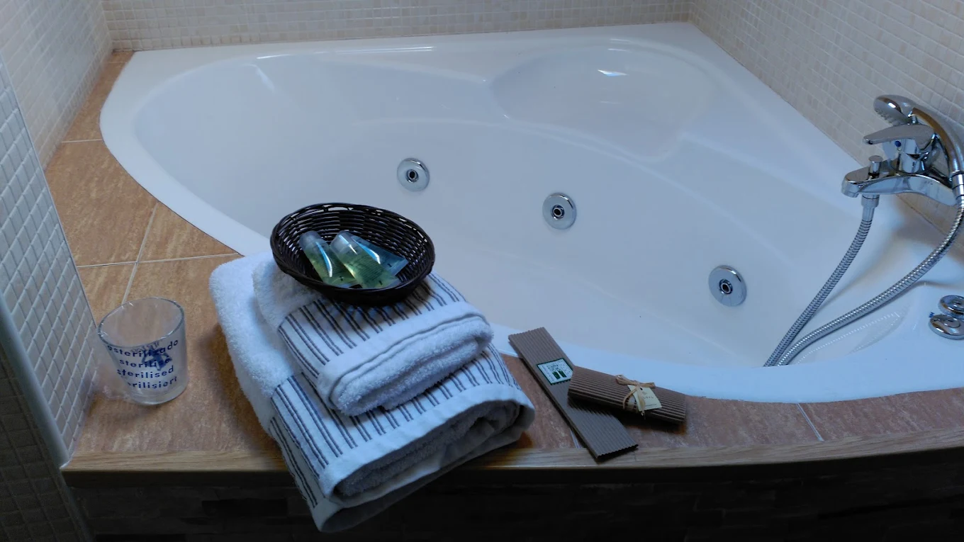 La Robla, habitación con jacuzzi privado