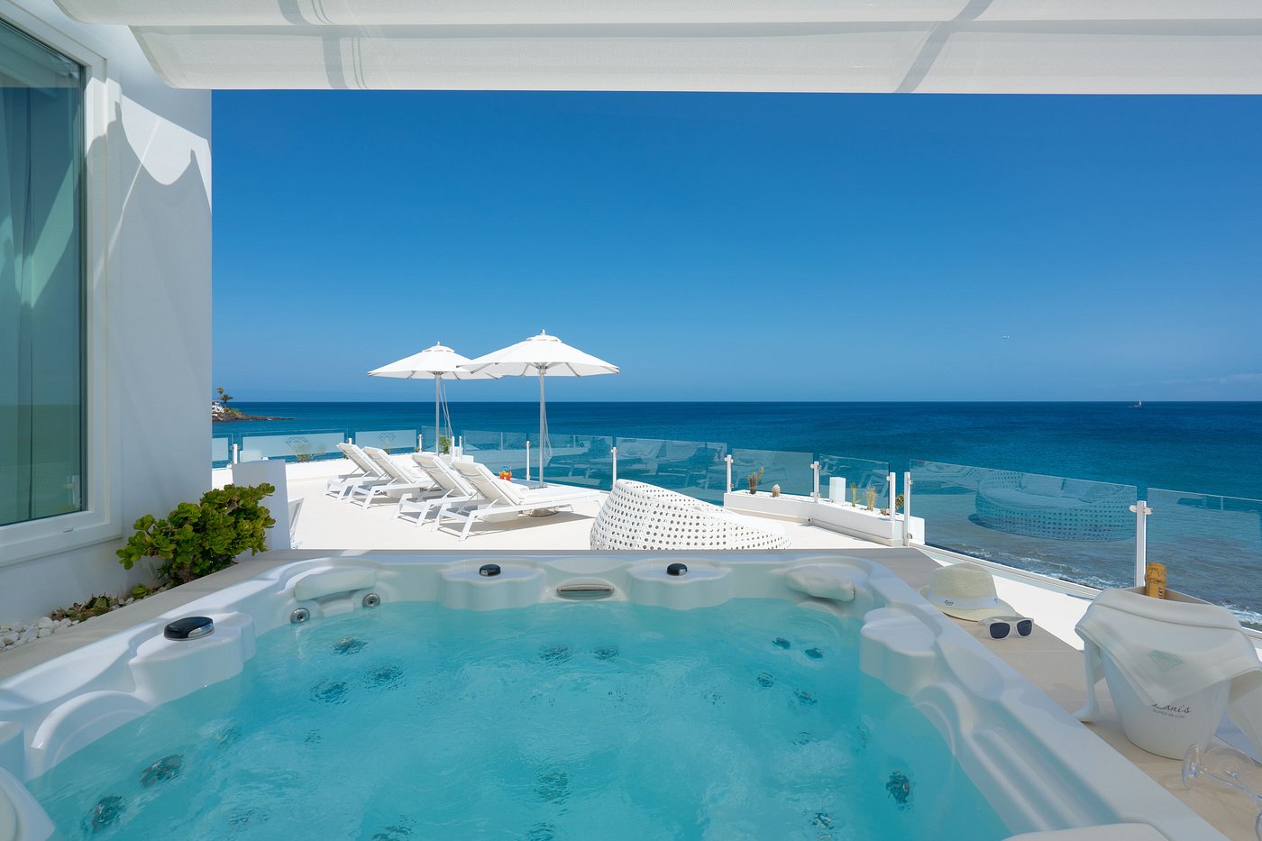 Lani’s Suites De Luxe, habitación con jacuzzi privado
