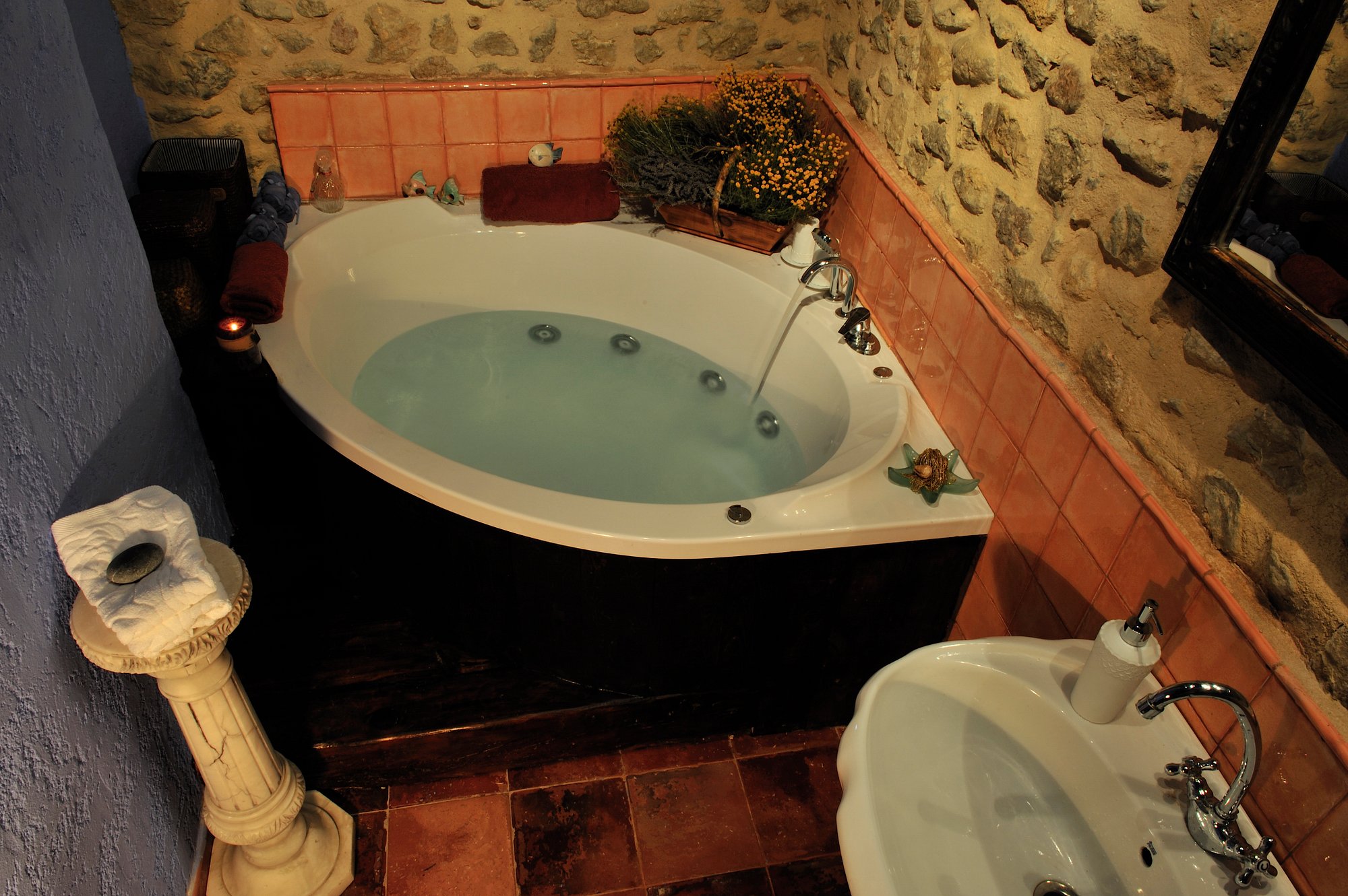 Las Moradas Del Temple, habitación con jacuzzi privado