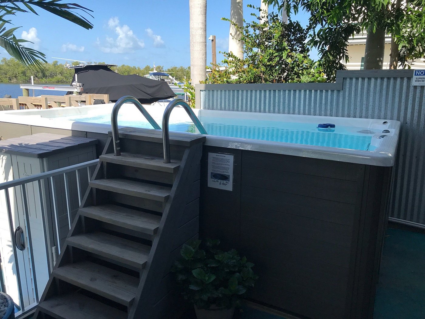 Latitude 26 Waterfront Boutique Resort