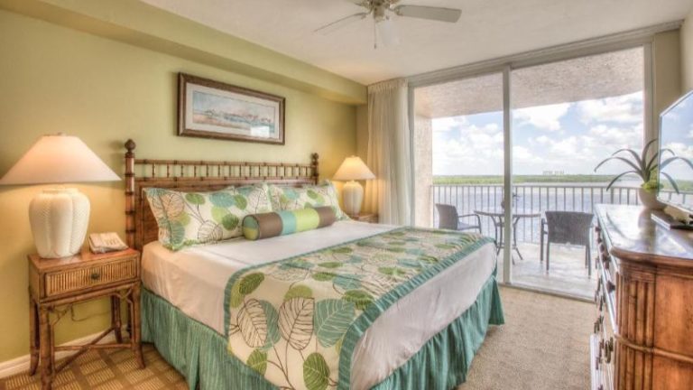 Lover’s Key Beach Club