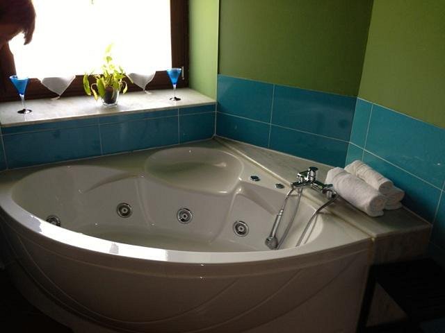 Masia d’en Valentí, habitación con jacuzzi privado