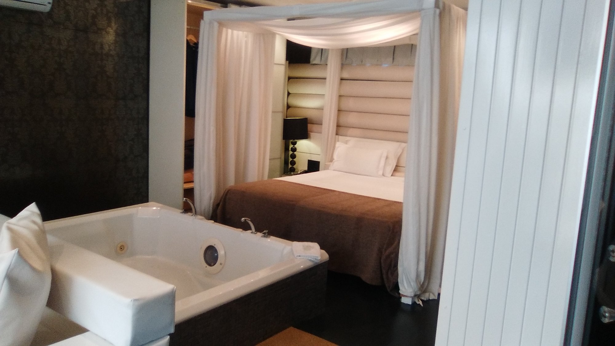 Nastasi Hotel & Spa, habitación con jacuzzi privado