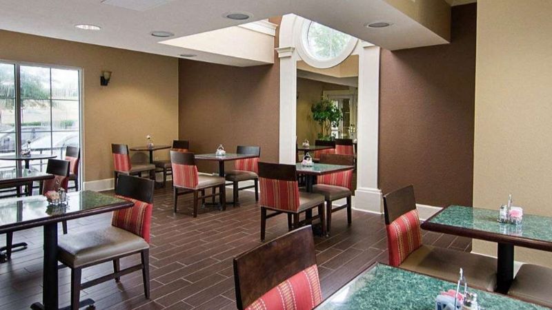 Quality Inn & Suites Little Rock West, photo 7