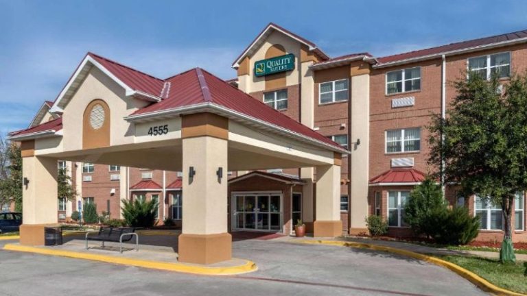 Quality Suites Addison-Dallas