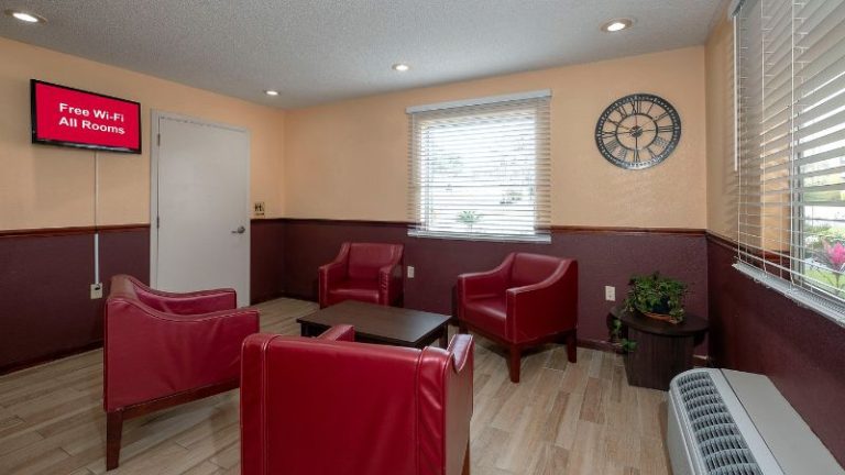 Red Roof Inn Valdosta – University