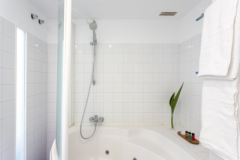 Romar D, habitación con jacuzzi privado