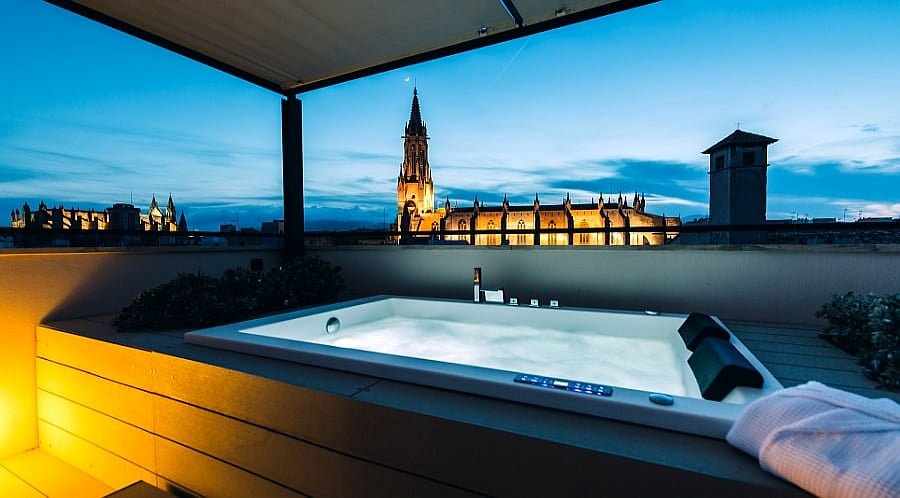 Sant Francesc Hotel Singular, habitación con jacuzzi privado
