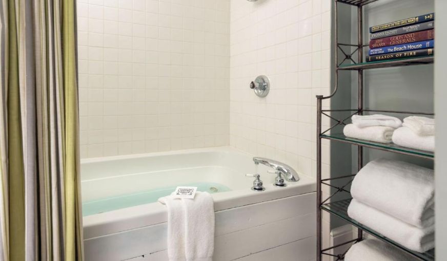 Steeles Tavern Manor Bed and Breakfast