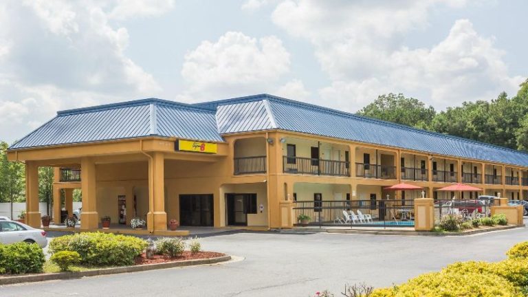 Super 8 by Wyndham Norcross/I-85 Atlanta