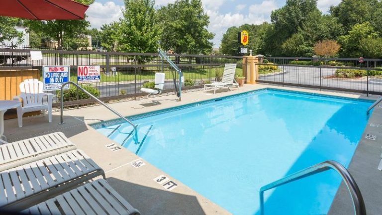 Super 8 by Wyndham Norcross/I-85 Atlanta