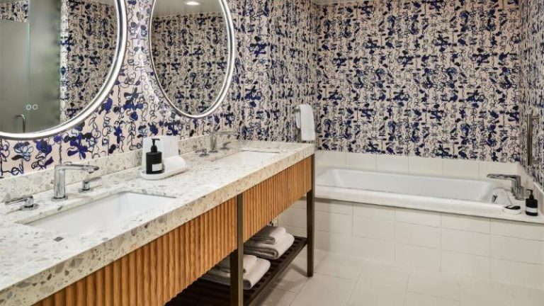 The Highland Dallas, Curio Collection by Hilton