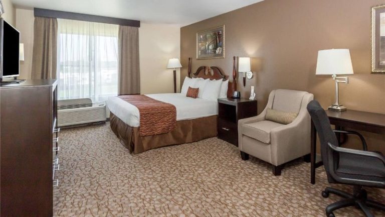 Wingate by Wyndham Joliet