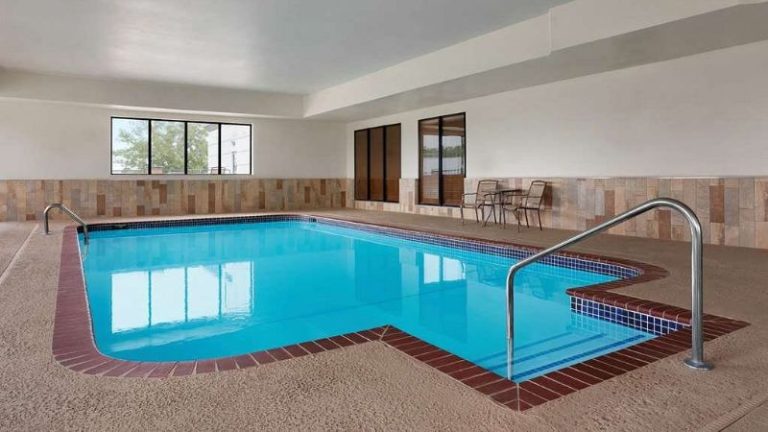 Wingate by Wyndham Bentonville Airport
