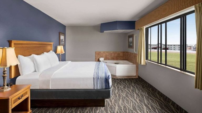 AmericInn by Wyndham Laramie Near University of Wyoming