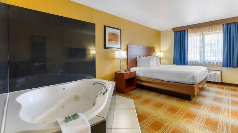 Best Western Kiva Inn