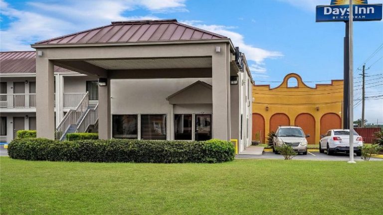 Days Inn by Wyndham Bainbridge