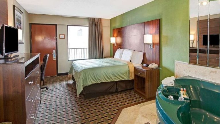 Days Inn by Wyndham Conover – Hickory