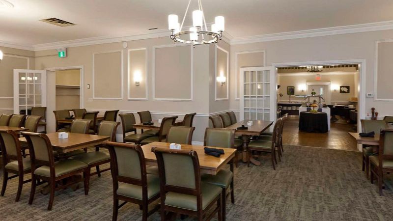 Elm Hurst Inn & Spa, room with private jacuzzi, photo 8