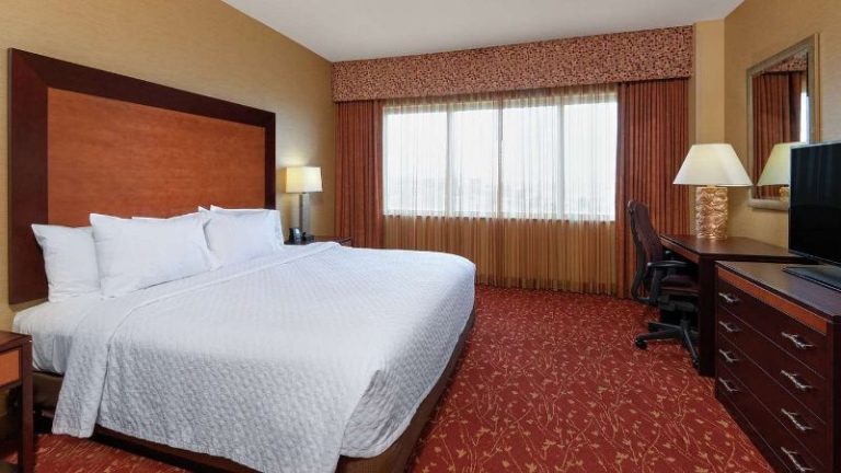 Embassy Suites By Hilton Loveland Conference Center