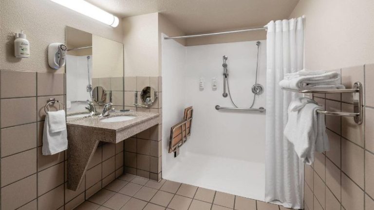 Hawthorn Suites by Wyndham Napa Valley