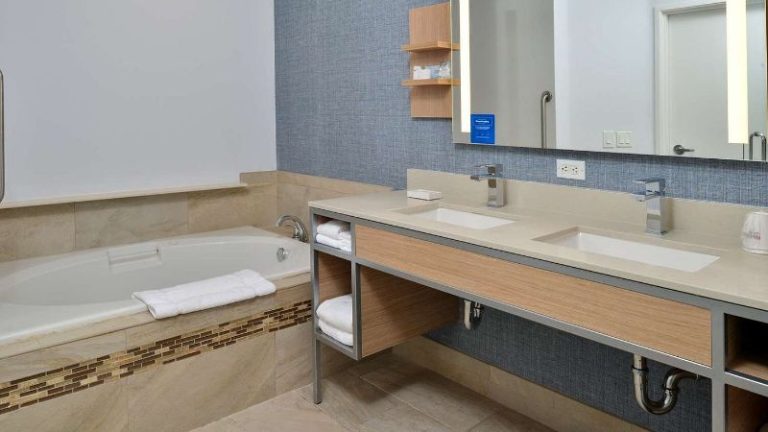 Hilton Garden Inn Napa