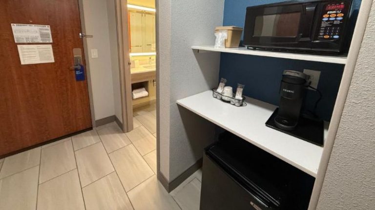 Holiday Inn Express & Suites Loveland By IHG