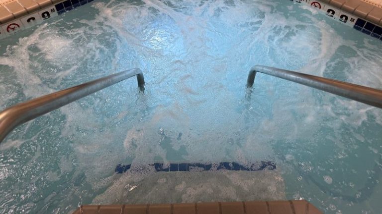 Holiday Inn Express & Suites Loveland By IHG