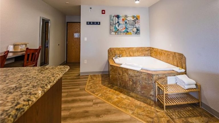 Microtel Inn & Suites by Wyndham Cheyenne