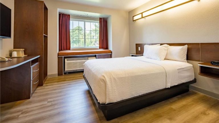 Microtel Inn & Suites by Wyndham Cheyenne