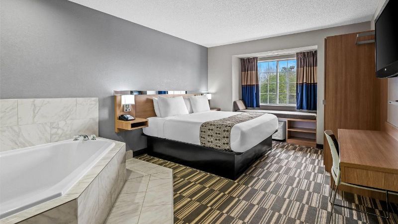 Microtel Inn & Suites by Wyndham Statesville, photo 2