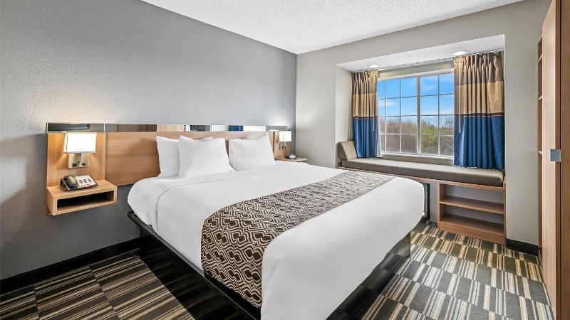 Microtel Inn & Suites by Wyndham Statesville, photo 4