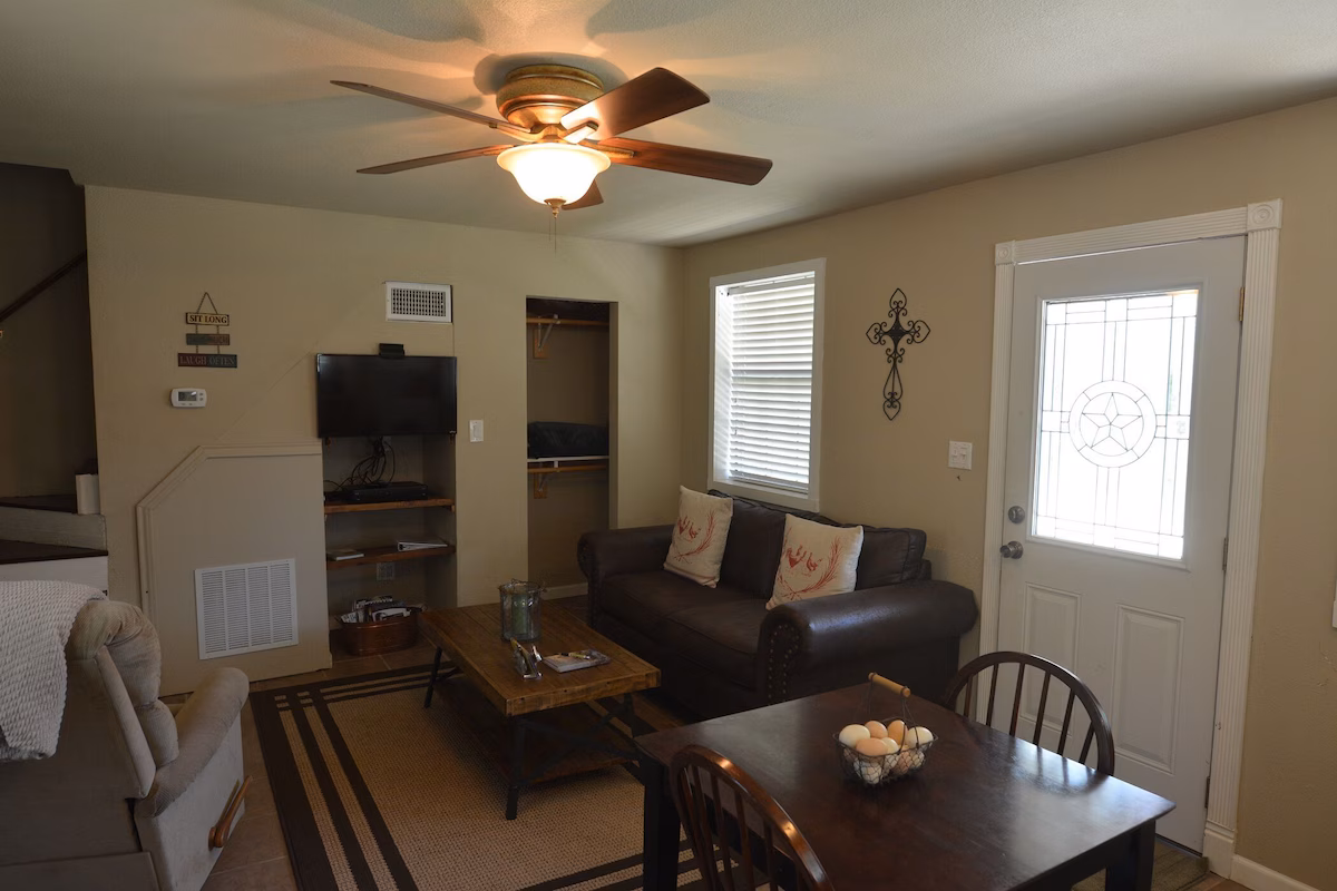 A Country Place, cabin with a private hot tub, photo 4