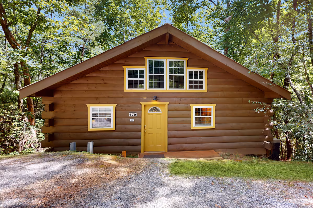 Secluded Cabin, cabin with a private hot tub, photo 1