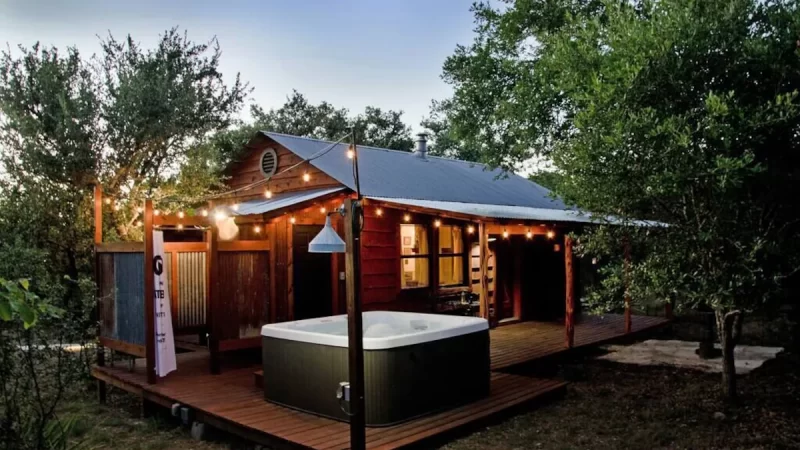 The Moonshiner Cabin, cabin with a private hot tub, photo 1