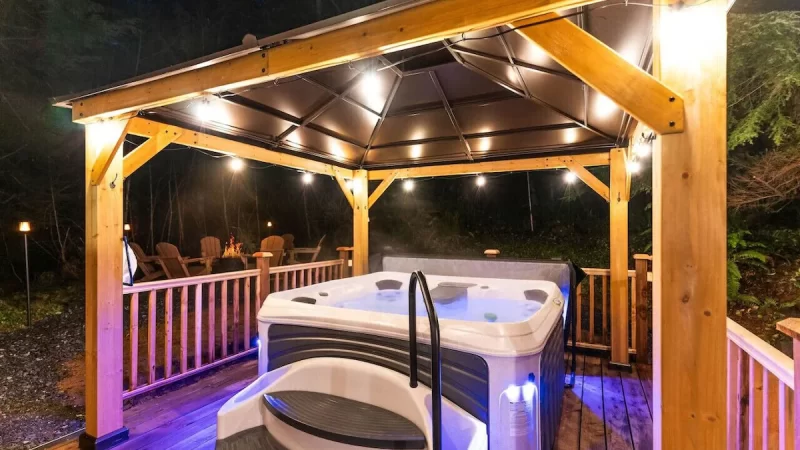 A Slice of Paradise, cabin with a private hot tub, photo 1