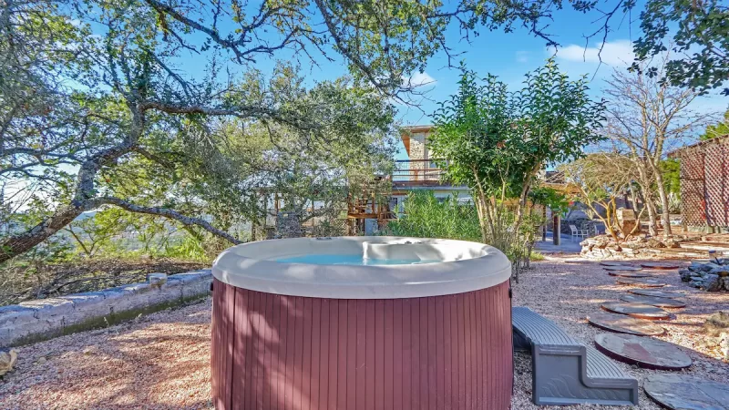 Casa Artista, cabin with a private hot tub, photo 1