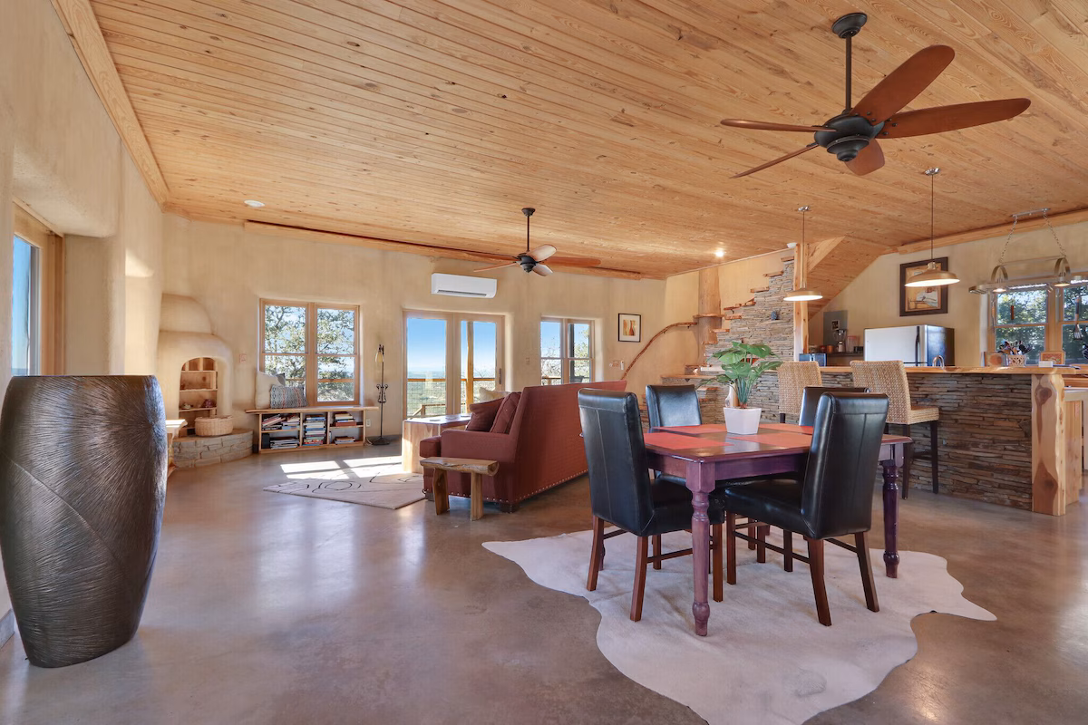 Casa Artista, cabin with a private hot tub, photo 4
