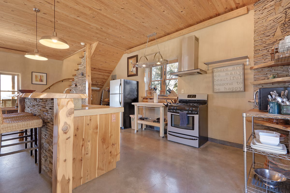 Casa Artista, cabin with a private hot tub, photo 6