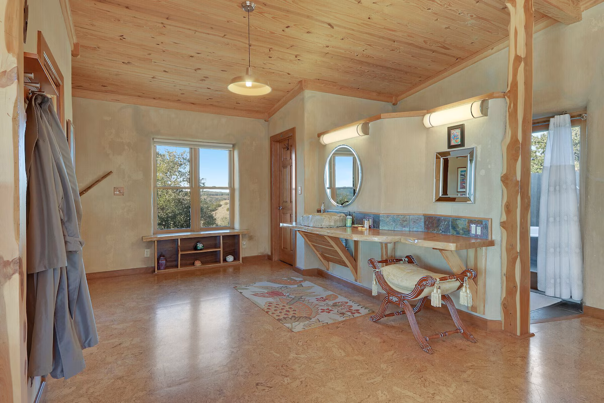 Casa Artista, cabin with a private hot tub, photo 8