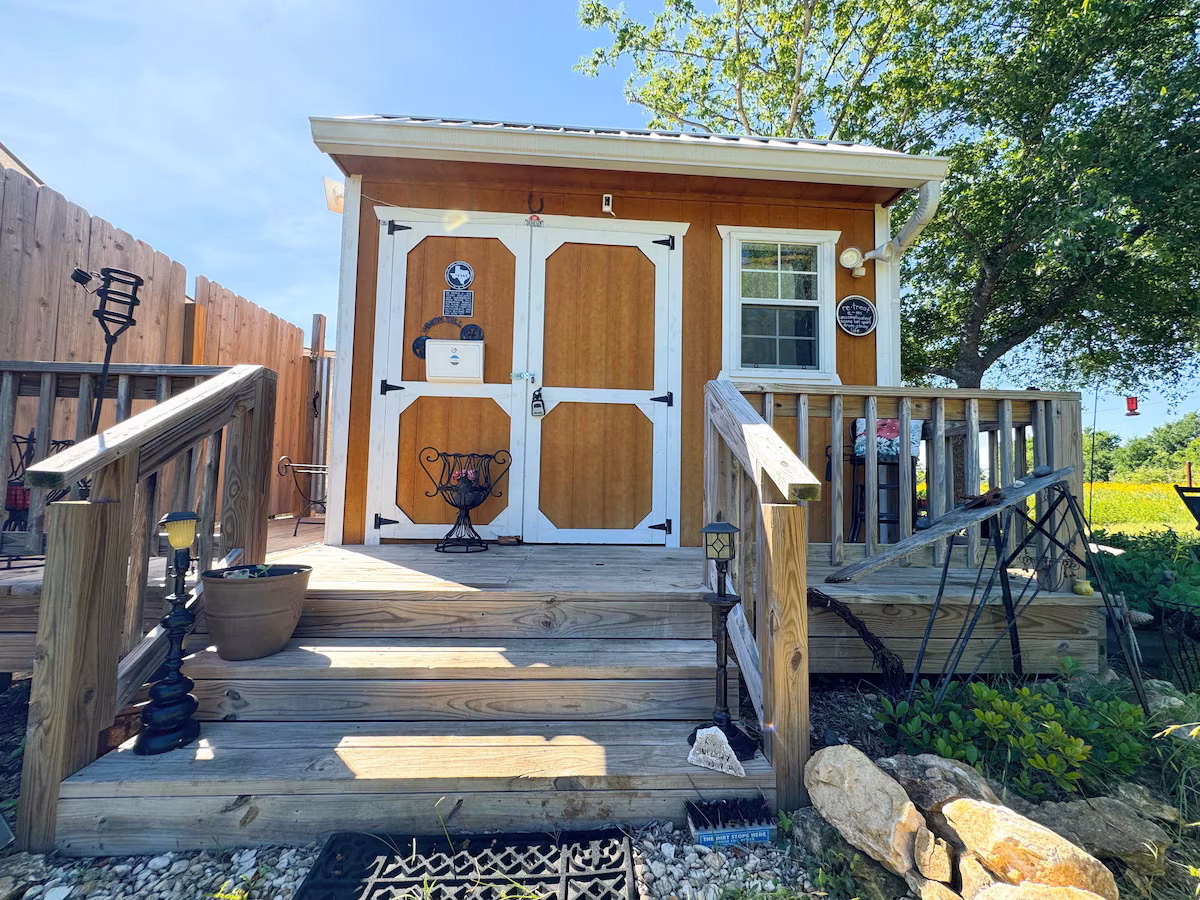 Country Escape, cabin with a private hot tub, photo 7